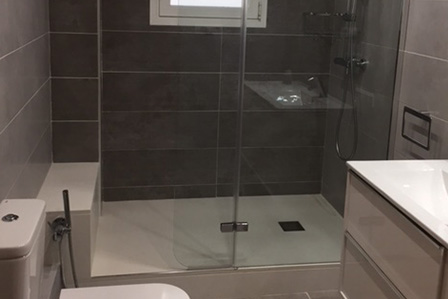 Plato ducha a medida con escalón